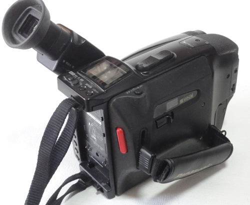 ジャンク譲渡コーナー ＞ Panasonic NV-3CCD1 S-VHS-Cビデオカメラ 
