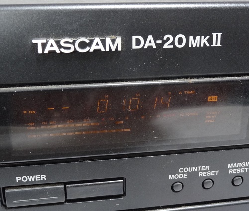 TASCAM DA-20mkII 業務用DAT￼デッキ　ジャンク￼￼取扱説明書